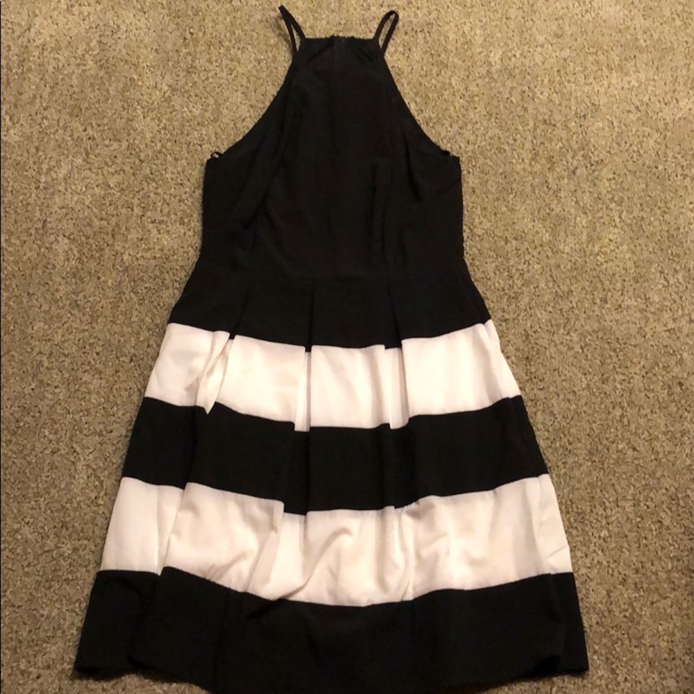 Black and white pleated dress